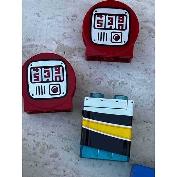 LEGO Duplo Mixed Lot 3 Lbs 2 Oz Bright Multicolor Blocks Figures Accessories - Picture 15 of 16